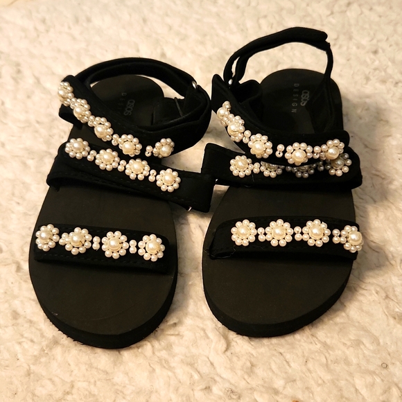 Black sandals - Picture 2 of 7